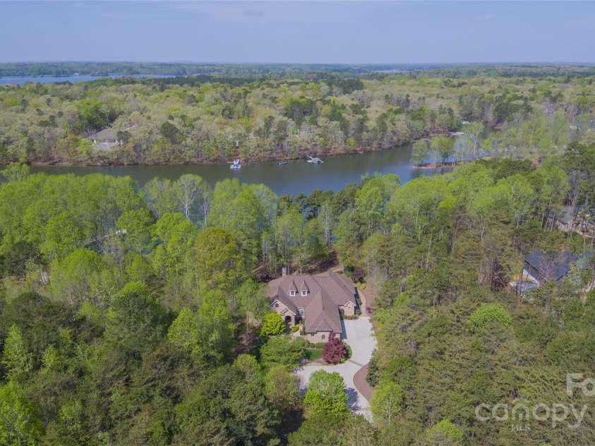 716 Scout Road, Lexington, NC 27292.  MLS# CAR4248886, YatesRealty ID 6545. 