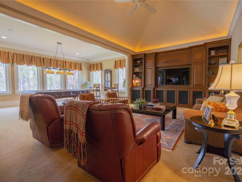 716 Scout Road, Lexington, NC 27292.  MLS# CAR4248886, YatesRealty ID 6545. 