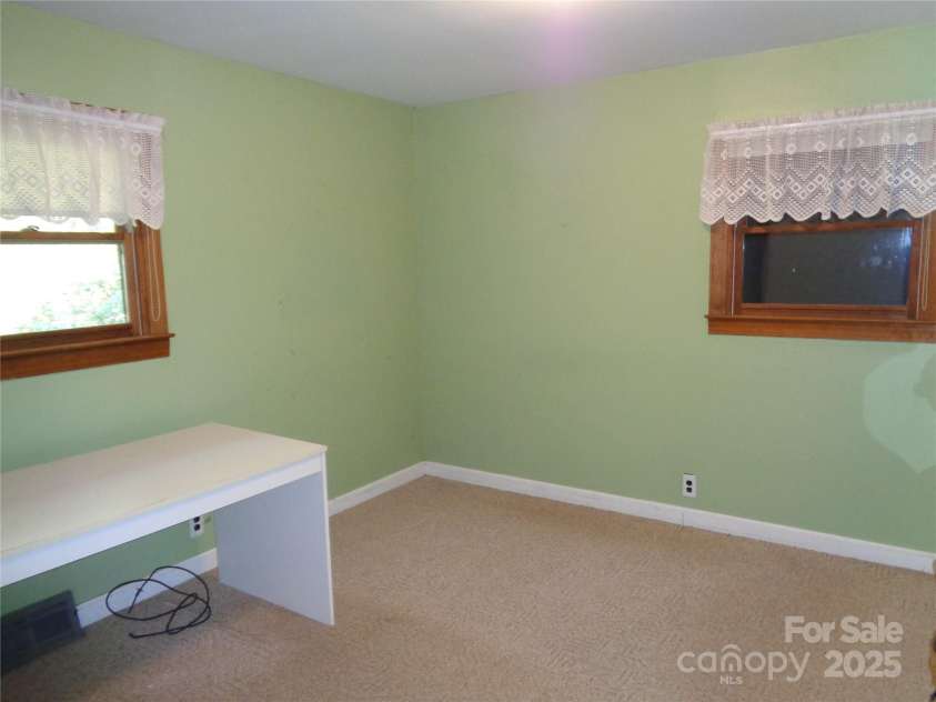 435 Upper Glady Fork Road, Candler, NC 28715.  MLS# CAR4245317, YatesRealty ID 6546. 