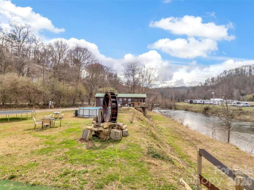 522 River Road, Sylva, NC 28779.  MLS# CAR4361306, YatesRealty ID 6547. 