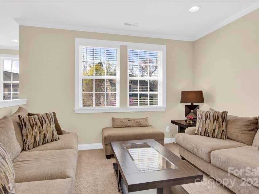 345 Somerled Way, Waxhaw, NC 28173.  MLS# CAR4242195, YatesRealty ID 6549. Loft area