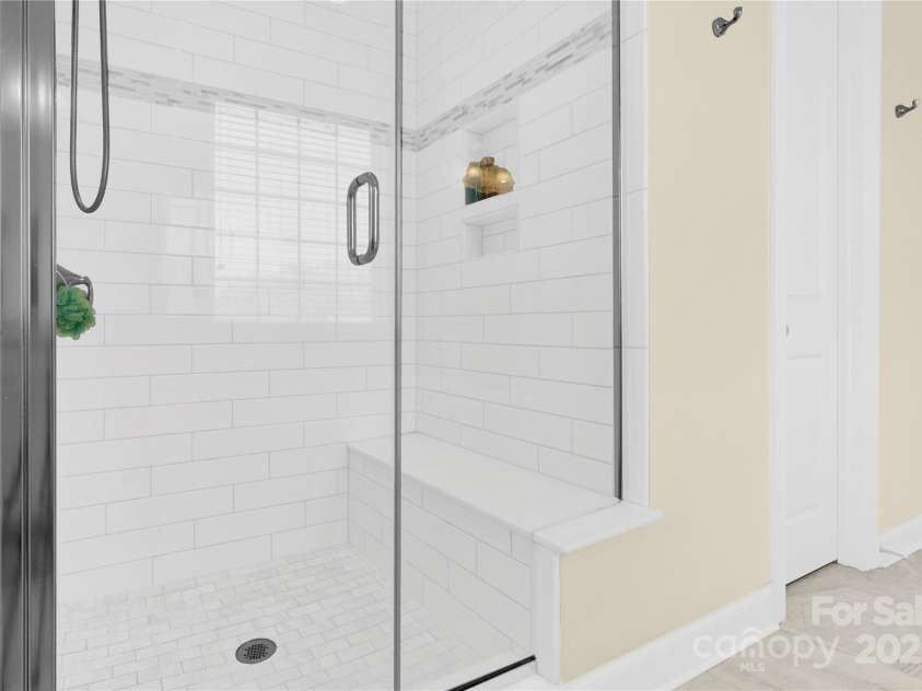 345 Somerled Way, Waxhaw, NC 28173.  MLS# CAR4242195, YatesRealty ID 6549. Tiled shower