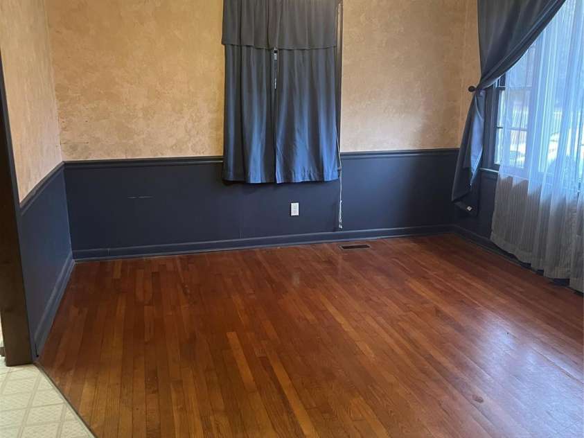 206 Catawba Drive, Mount Holly, NC 28120.  MLS# CAR4331630, YatesRealty ID 655. 