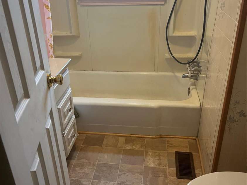 206 Catawba Drive, Mount Holly, NC 28120.  MLS# CAR4331630, YatesRealty ID 655. 