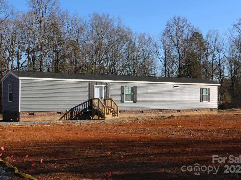 426 Sellerstown Road, Kings Mountain, NC 28086.  MLS# CAR4219049, YatesRealty ID 655. 