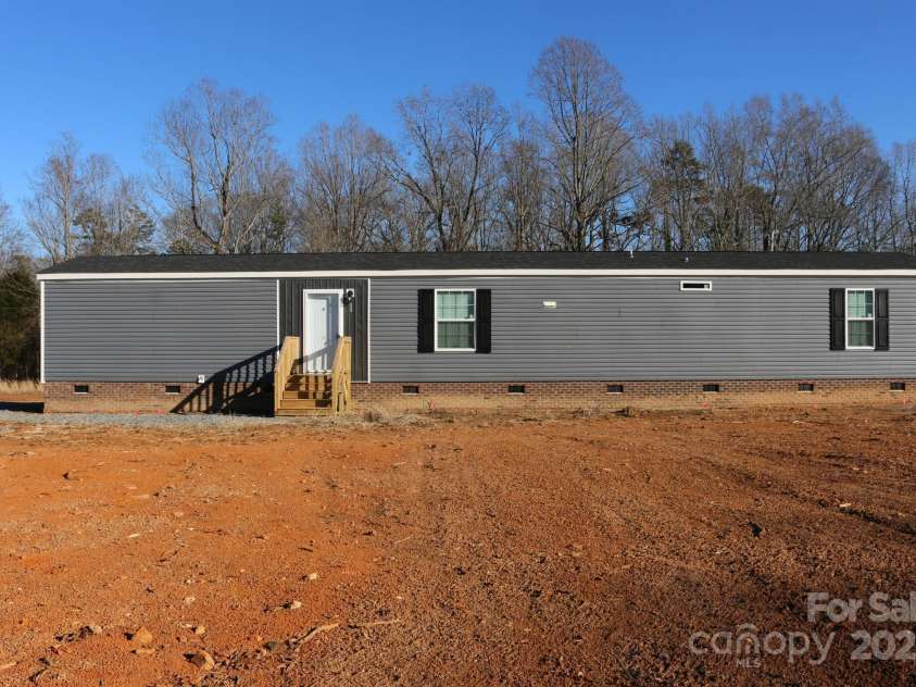 426 Sellerstown Road, Kings Mountain, NC 28086.  MLS# CAR4219049, YatesRealty ID 655. 