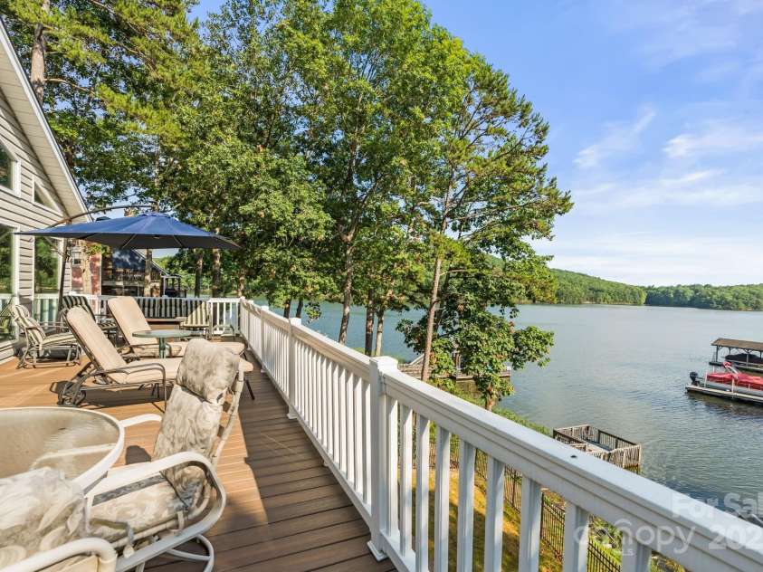 592 Shoreline Road, New London, NC 28127.  MLS# CAR4255512, YatesRealty ID 655. 