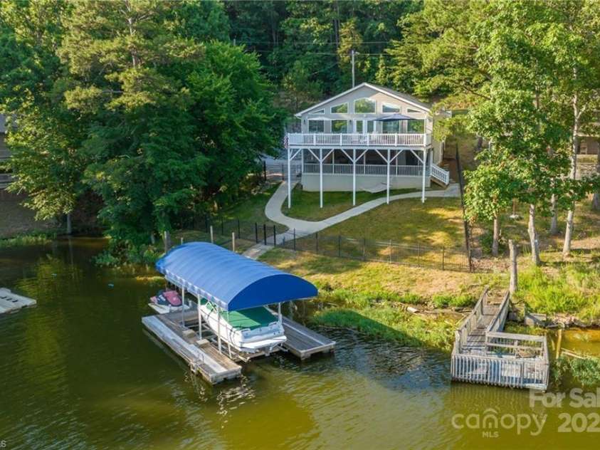 592 Shoreline Road, New London, NC 28127.  MLS# CAR4255512, YatesRealty ID 655. 