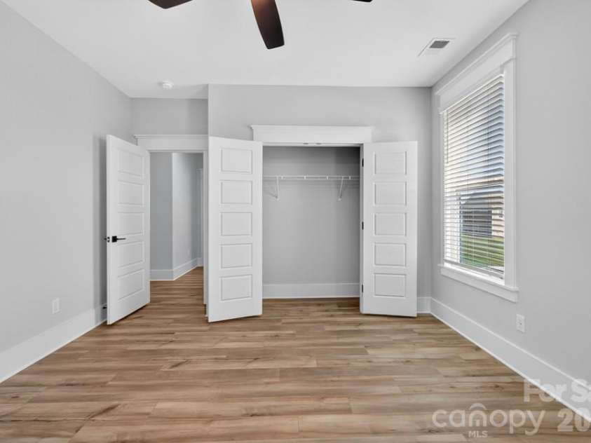 1652 Dresden Drive, Rock Hill, SC 29732.  MLS# CAR4404746, YatesRealty ID 6550. 