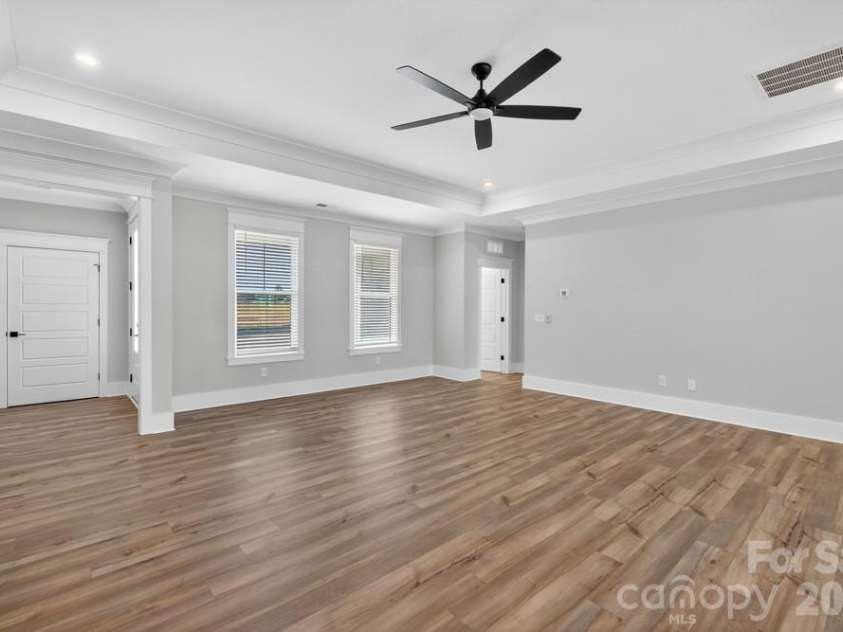 1652 Dresden Drive, Rock Hill, SC 29732.  MLS# CAR4404746, YatesRealty ID 6550. 