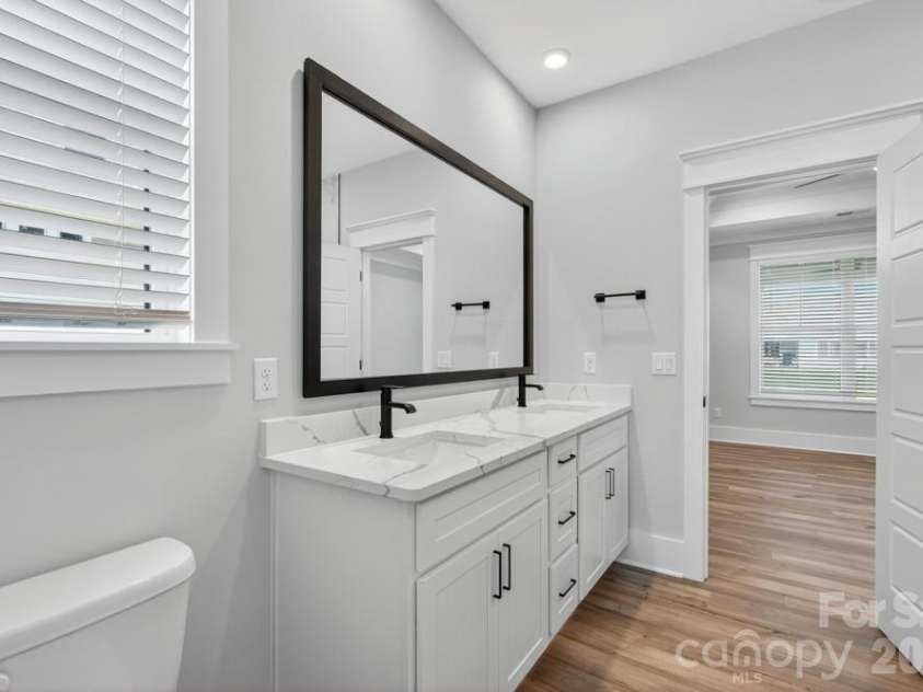 1652 Dresden Drive, Rock Hill, SC 29732.  MLS# CAR4404746, YatesRealty ID 6550. 