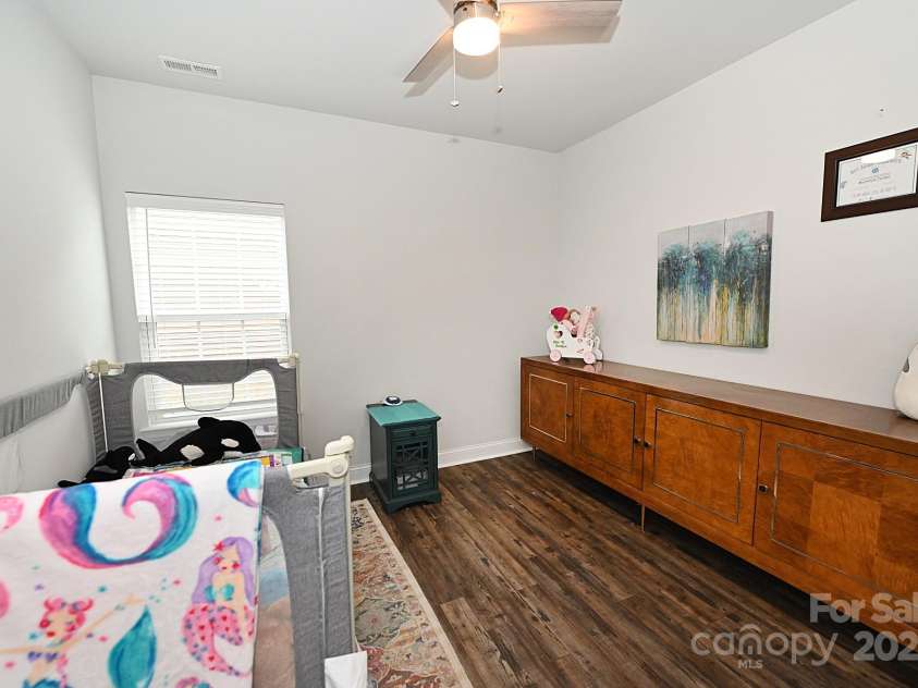 126 Fleming Drive, Statesville, NC 28677.  MLS# CAR4196929, YatesRealty ID 6552. 