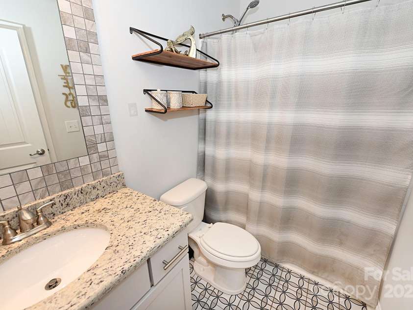 126 Fleming Drive, Statesville, NC 28677.  MLS# CAR4196929, YatesRealty ID 6552. 