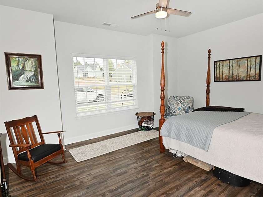 126 Fleming Drive, Statesville, NC 28677.  MLS# CAR4196929, YatesRealty ID 6552. 