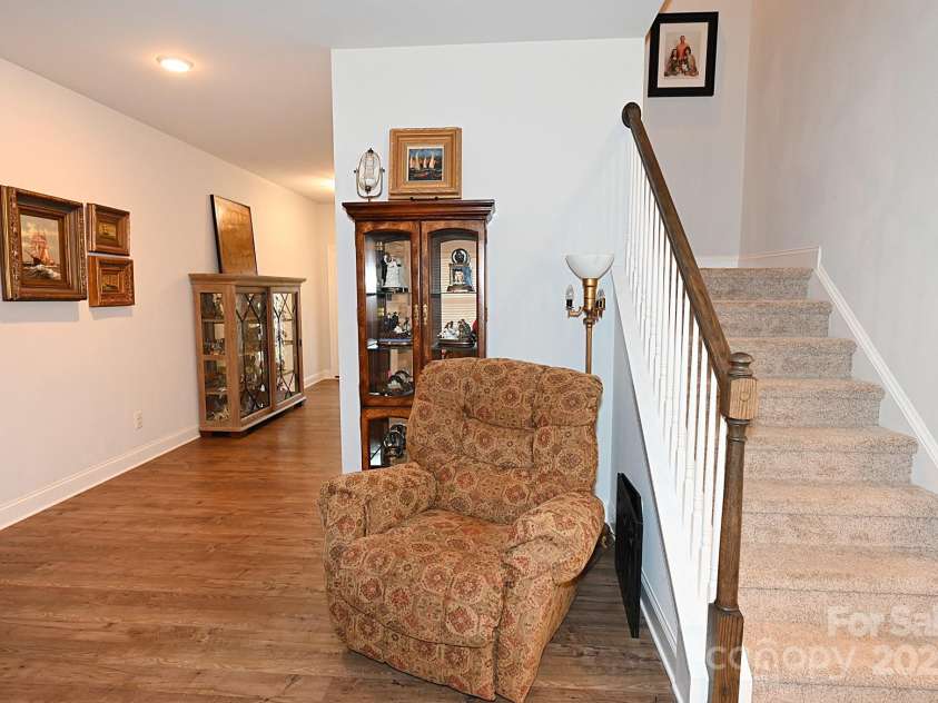 126 Fleming Drive, Statesville, NC 28677.  MLS# CAR4196929, YatesRealty ID 6552. 