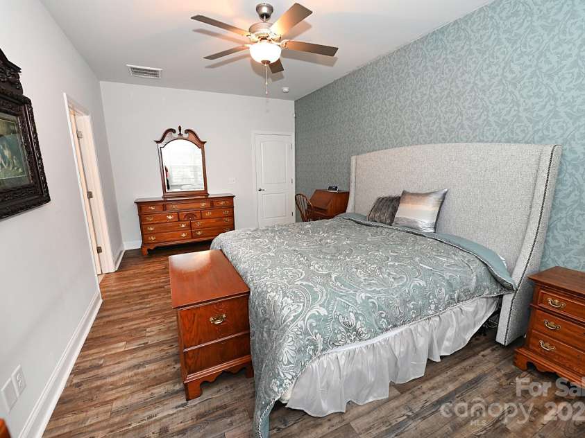 126 Fleming Drive, Statesville, NC 28677.  MLS# CAR4196929, YatesRealty ID 6552. Primary