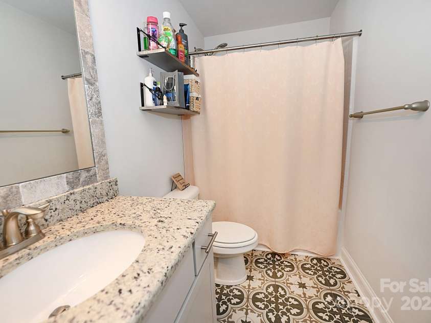 126 Fleming Drive, Statesville, NC 28677.  MLS# CAR4196929, YatesRealty ID 6552. Upstairs