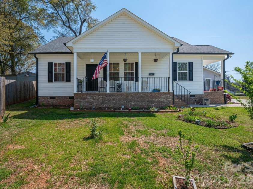 209 Wood Street, Mount Holly, NC 28120.  MLS# CAR4360800, YatesRealty ID 6552. Front View
