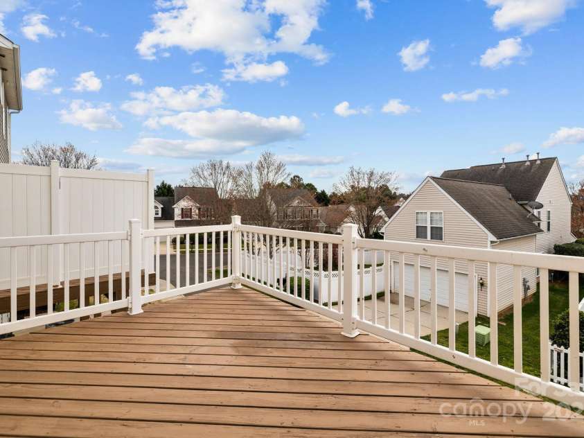 15662 King Louis Court, Charlotte, NC 28277.  MLS# CAR4227931, YatesRealty ID 6553. 