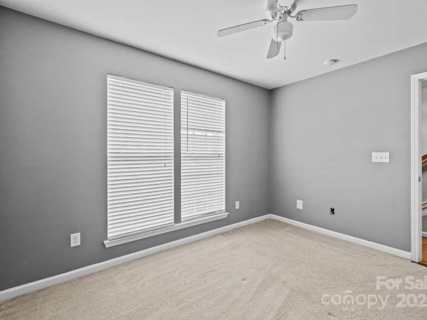15662 King Louis Court, Charlotte, NC 28277.  MLS# CAR4227931, YatesRealty ID 6553. Lower level bedroom