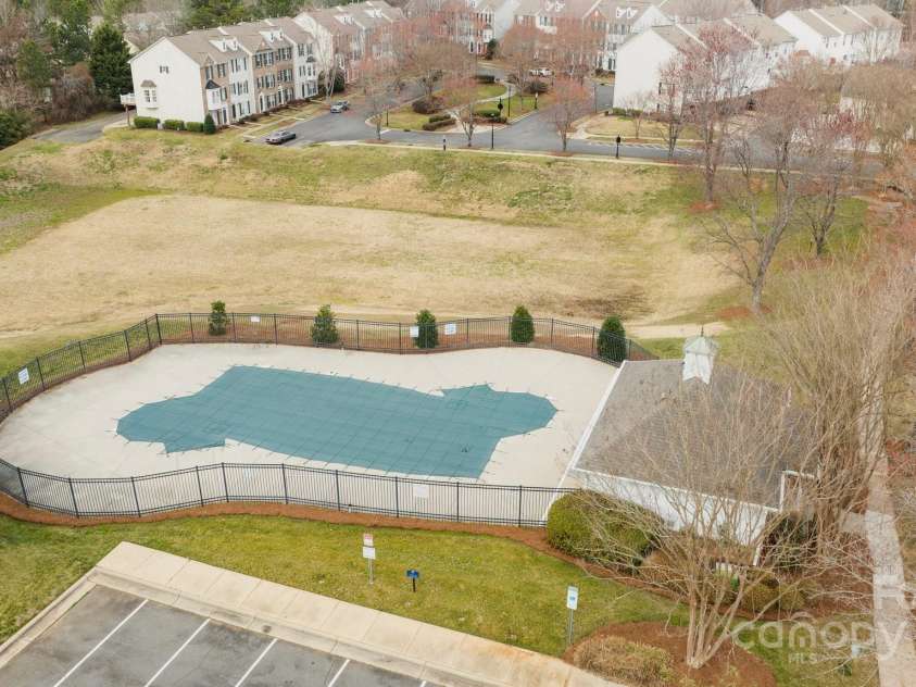 15662 King Louis Court, Charlotte, NC 28277.  MLS# CAR4227931, YatesRealty ID 6553. Pool and Playground