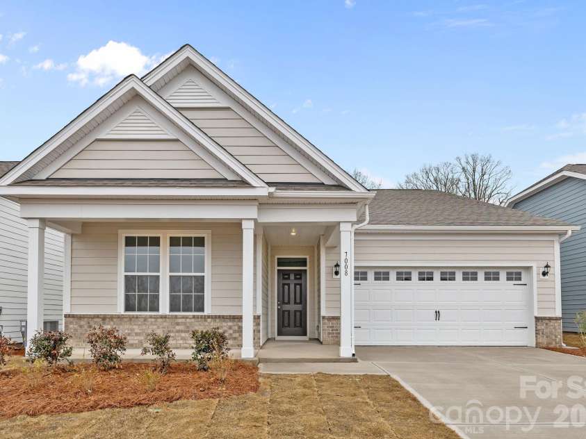 7008 Barbara Jean Lane, Wingate, NC 28174.  MLS# CAR4362692, YatesRealty ID 6554. 
