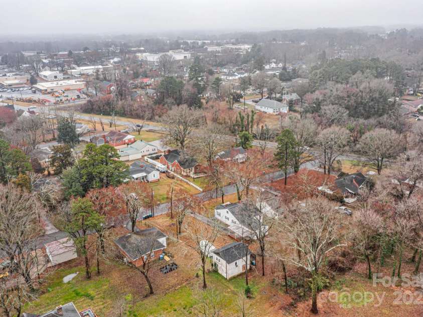 1618 4th Street, Salisbury, NC 28144.  MLS# CAR4219279, YatesRealty ID 6556. 