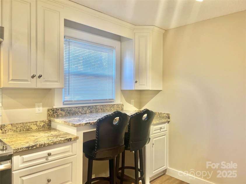 1618 4th Street, Salisbury, NC 28144.  MLS# CAR4219279, YatesRealty ID 6556. Kitchen