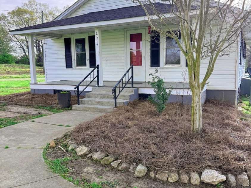 2114 Shelby Highway, Blacksburg, SC 29702.  MLS# CAR4362550, YatesRealty ID 6556. 
