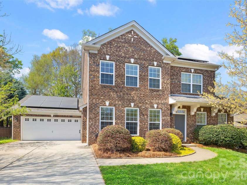 7921 Rolling Creek Court, Charlotte, NC 28270.  MLS# CAR4358909, YatesRealty ID 6557. 