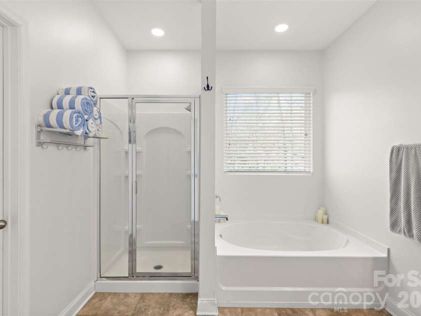 7921 Rolling Creek Court, Charlotte, NC 28270.  MLS# CAR4358909, YatesRealty ID 6557. 
