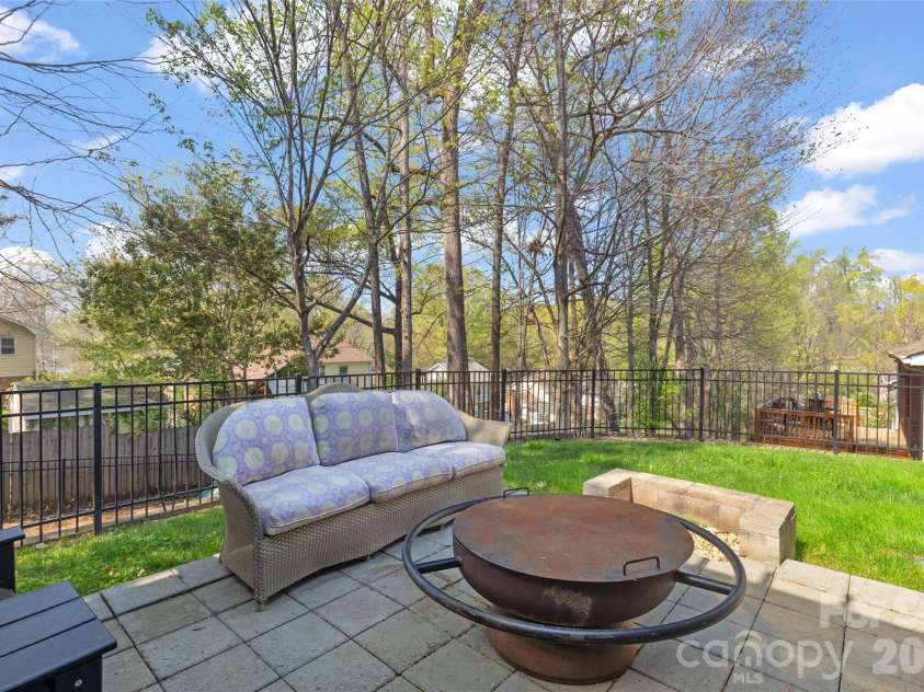 7921 Rolling Creek Court, Charlotte, NC 28270.  MLS# CAR4358909, YatesRealty ID 6557. 
