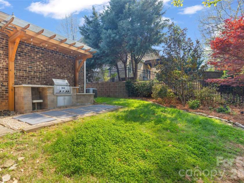 7921 Rolling Creek Court, Charlotte, NC 28270.  MLS# CAR4358909, YatesRealty ID 6557. 
