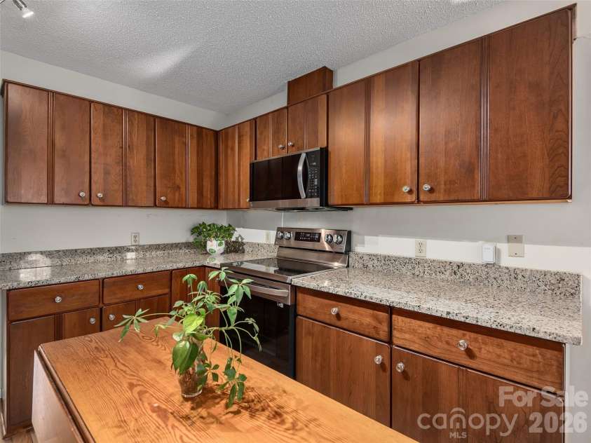 201 Crowfields Drive, Asheville, NC 28803.  MLS# CAR4362745, YatesRealty ID 6558. 