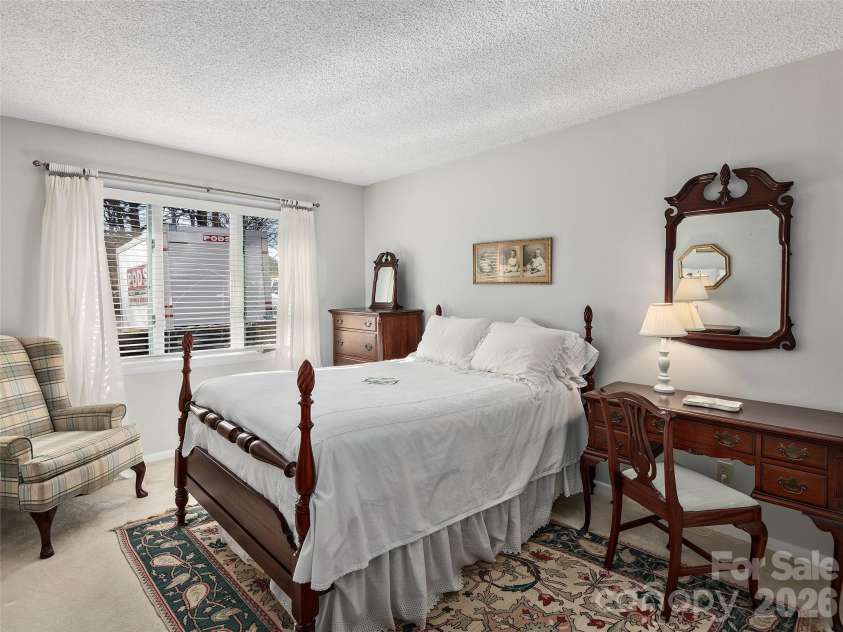 201 Crowfields Drive, Asheville, NC 28803.  MLS# CAR4362745, YatesRealty ID 6558. 