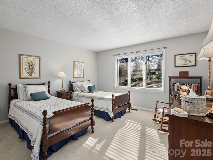 201 Crowfields Drive, Asheville, NC 28803.  MLS# CAR4362745, YatesRealty ID 6558. 