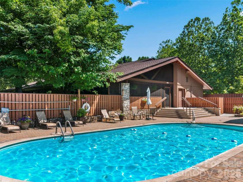 201 Crowfields Drive, Asheville, NC 28803.  MLS# CAR4362745, YatesRealty ID 6558. 