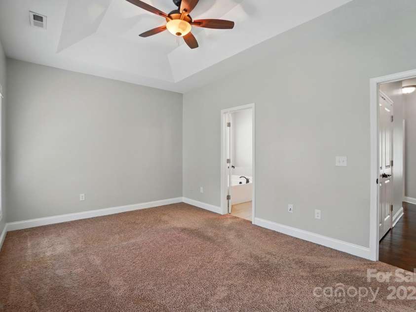 6618 Alexander Road, Charlotte, NC 28270.  MLS# CAR4265739, YatesRealty ID 6558. 