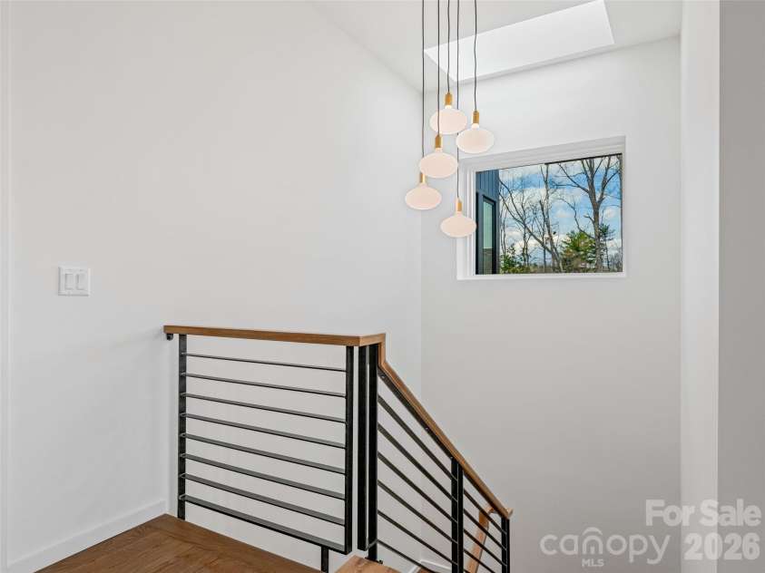 140 Upperfell Court, Asheville, NC 28803.  MLS# CAR4354018, YatesRealty ID 6559. 