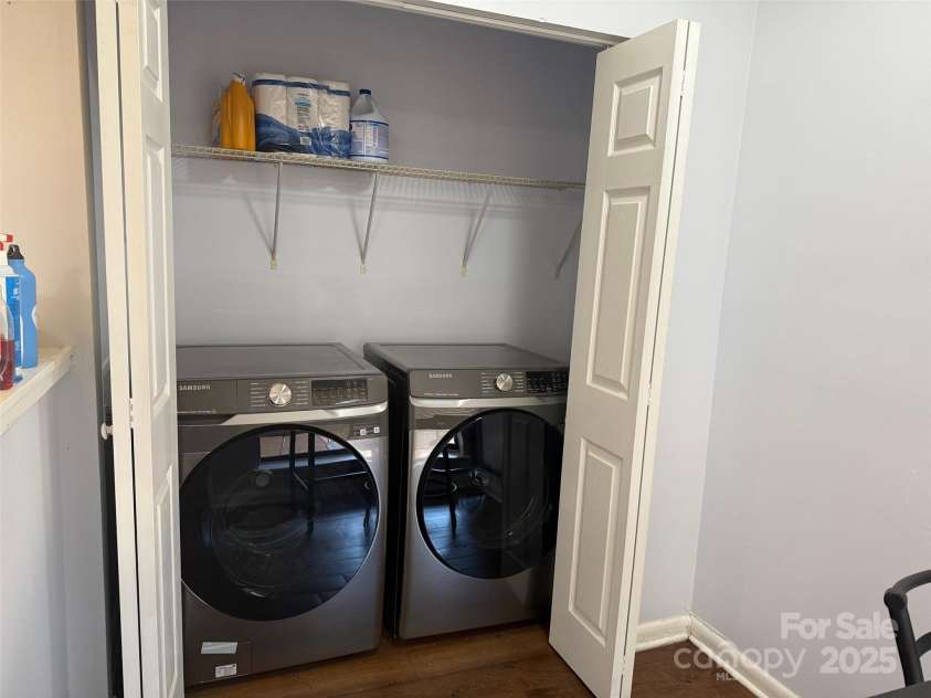 4823 Spring Lake Drive, Charlotte, NC 28212.  MLS# CAR4331709, YatesRealty ID 656. Laundry closet