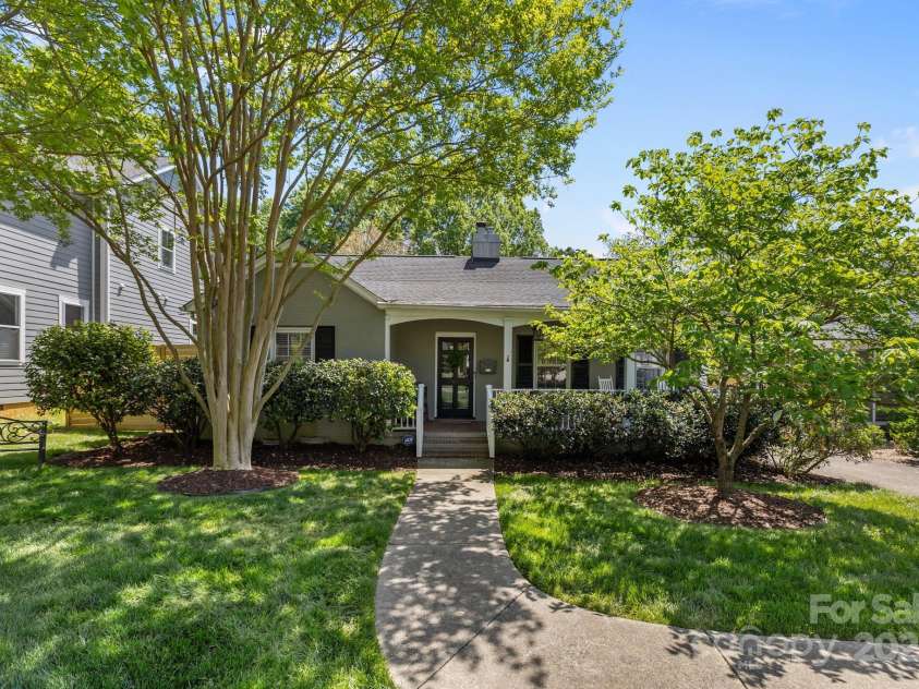 3019 Sunset Drive, Charlotte, NC 28209.  MLS# CAR4246474, YatesRealty ID 6560. 