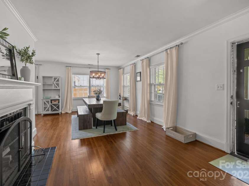 3019 Sunset Drive, Charlotte, NC 28209.  MLS# CAR4246474, YatesRealty ID 6560. 