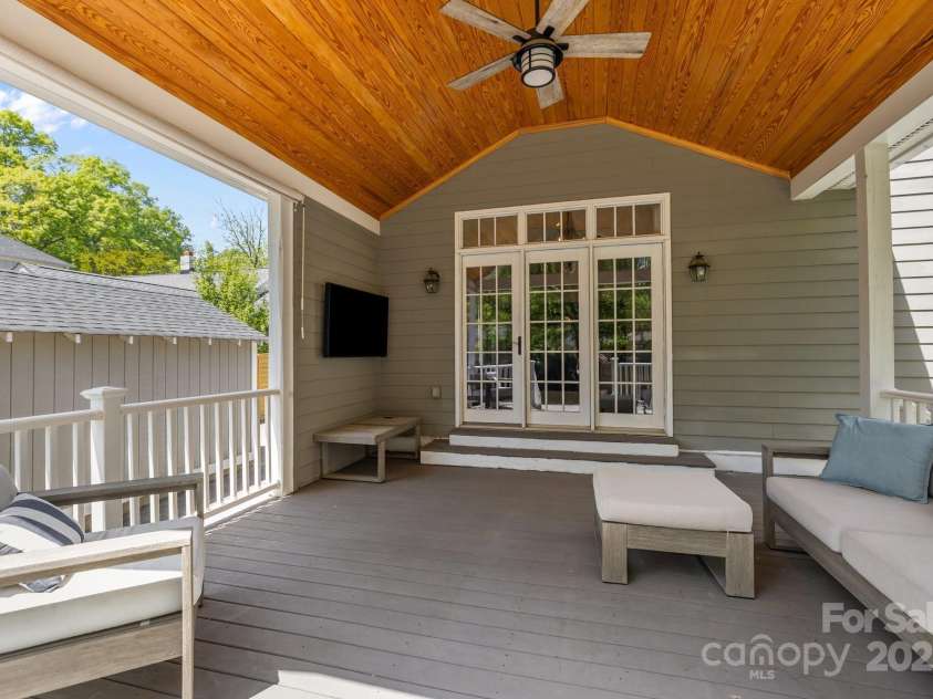 3019 Sunset Drive, Charlotte, NC 28209.  MLS# CAR4246474, YatesRealty ID 6560. 