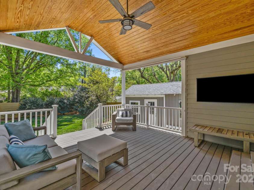 3019 Sunset Drive, Charlotte, NC 28209.  MLS# CAR4246474, YatesRealty ID 6560. 