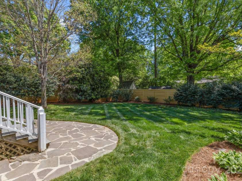 3019 Sunset Drive, Charlotte, NC 28209.  MLS# CAR4246474, YatesRealty ID 6560. 