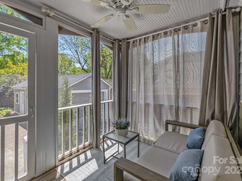 3019 Sunset Drive, Charlotte, NC 28209.  MLS# CAR4246474, YatesRealty ID 6560. 