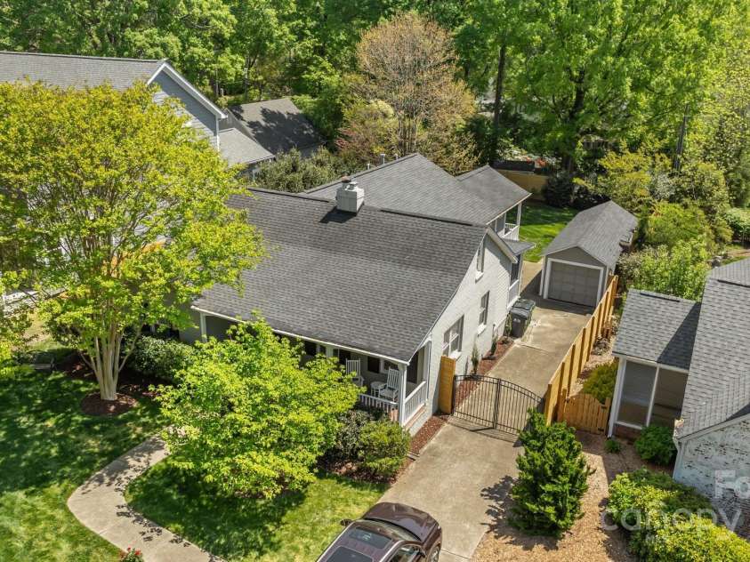 3019 Sunset Drive, Charlotte, NC 28209.  MLS# CAR4246474, YatesRealty ID 6560. 