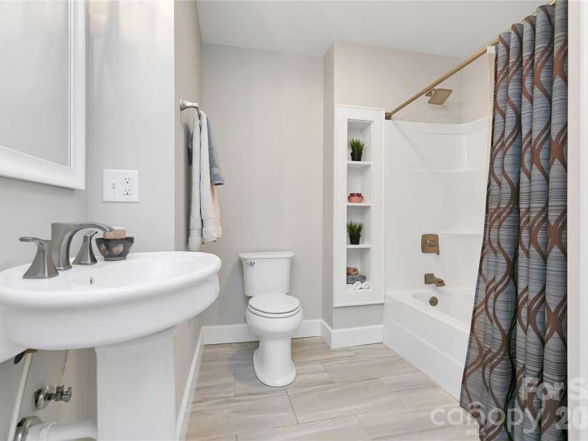126 Udvawadulisi Court, Brevard, NC 28712.  MLS# CAR4362806, YatesRealty ID 6561. 