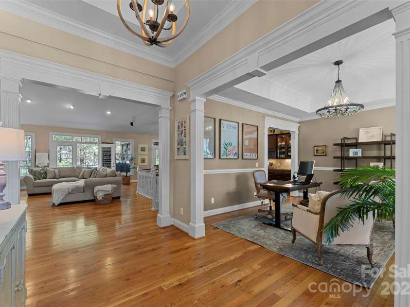 3015 Hickory Nut Trail, Hendersonville, NC 28739.  MLS# CAR4245867, YatesRealty ID 6563. 