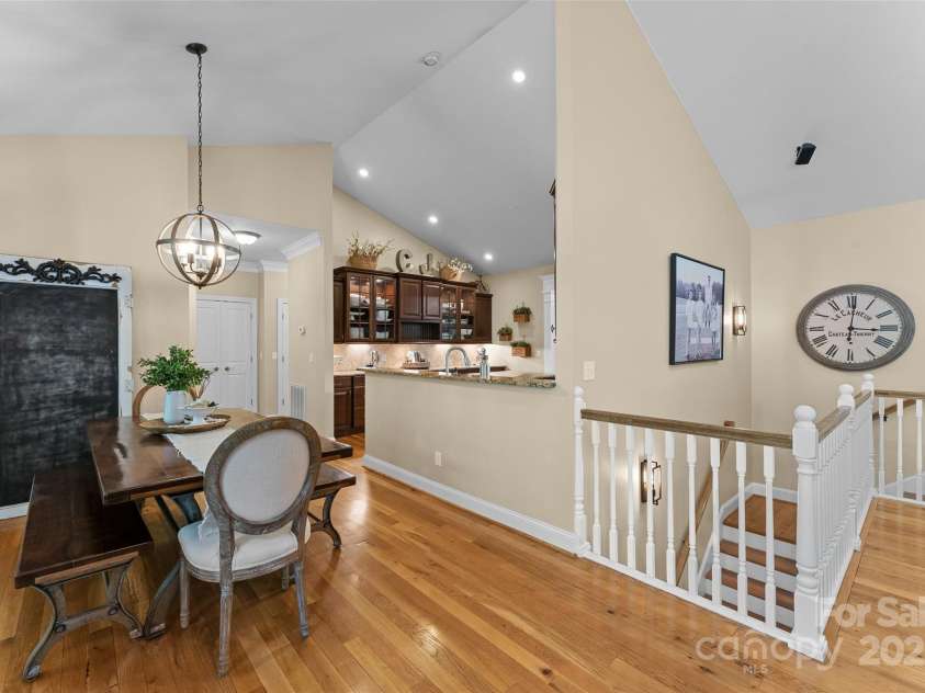 3015 Hickory Nut Trail, Hendersonville, NC 28739.  MLS# CAR4245867, YatesRealty ID 6563. 